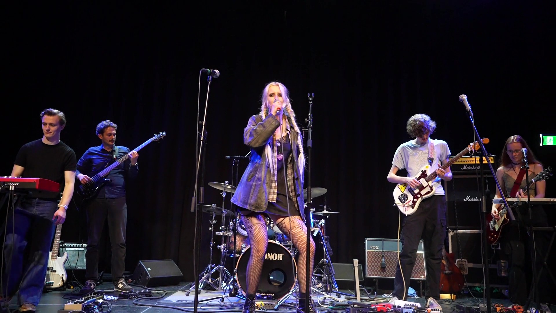 The PIS! Particolarte's International Songfestival